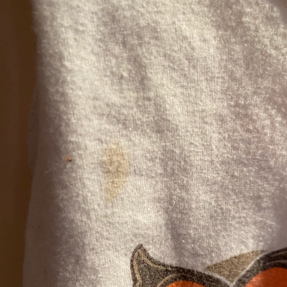 Hooters uniform shirt xsmall HOOTERS CANADA. MAKE AN OFFER. - Picture 2 of 5